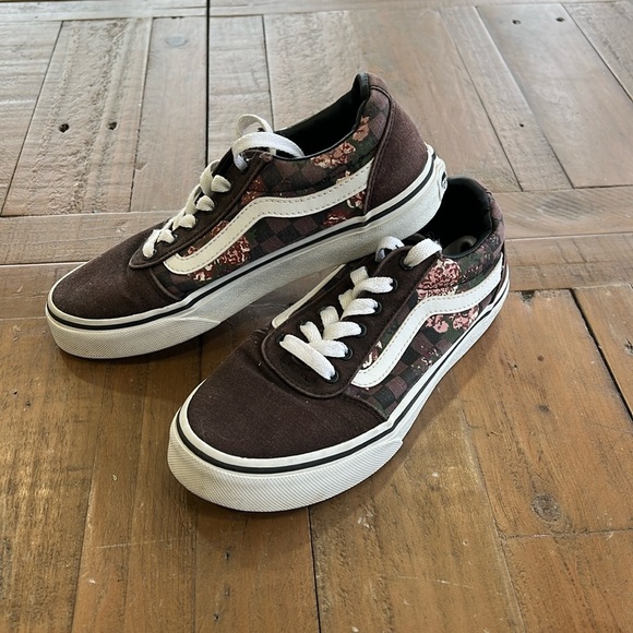 Vans Other - Vans checkered floral sneakers